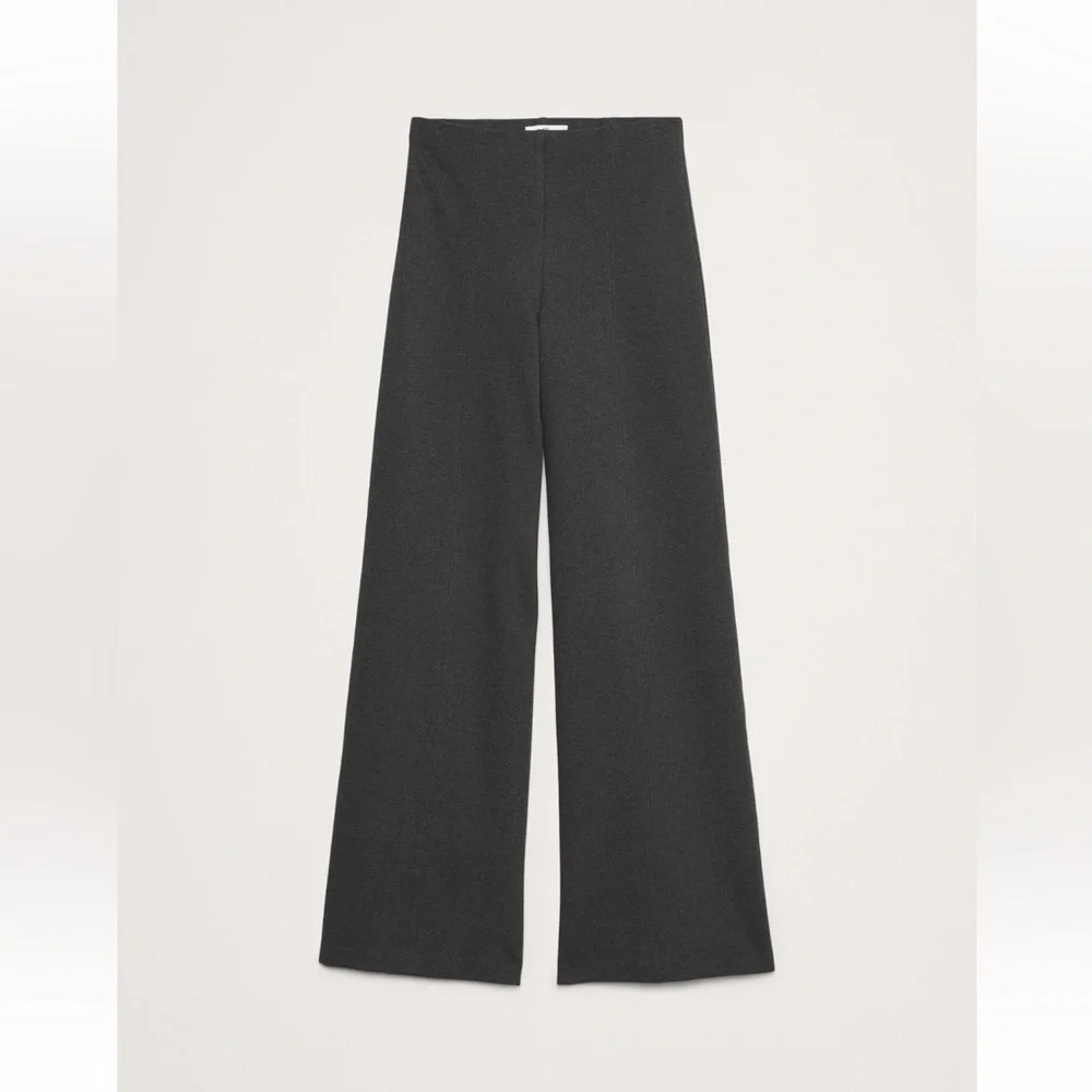 Black Banana Republic Wide-Leg Everywhere Ponte Pants - Picture 7 of 13